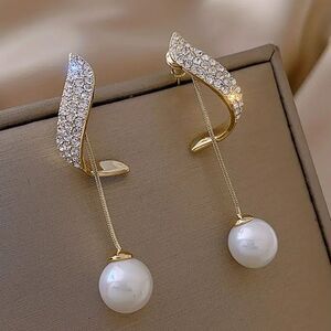 Exquisite Design Shiny Rhinestone Faux Pearl Decor Gold Plated Earrings